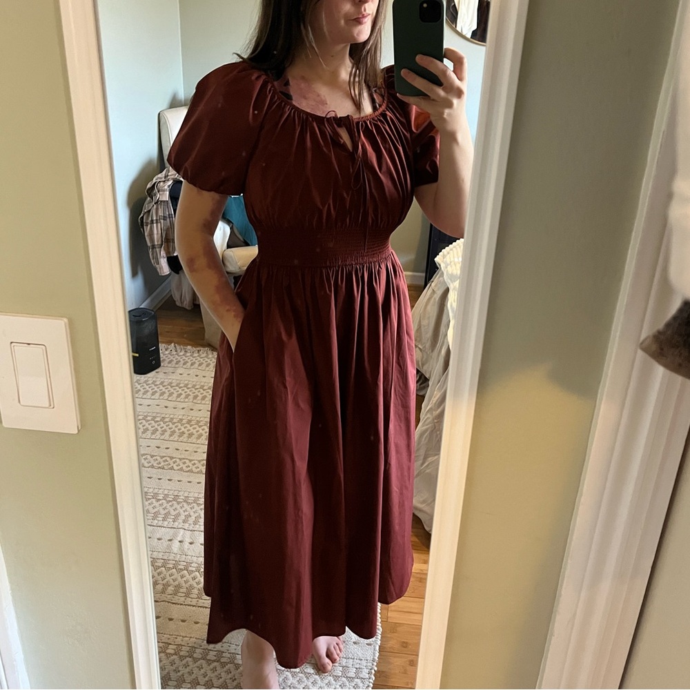 Uniqlo women’s maroon dress